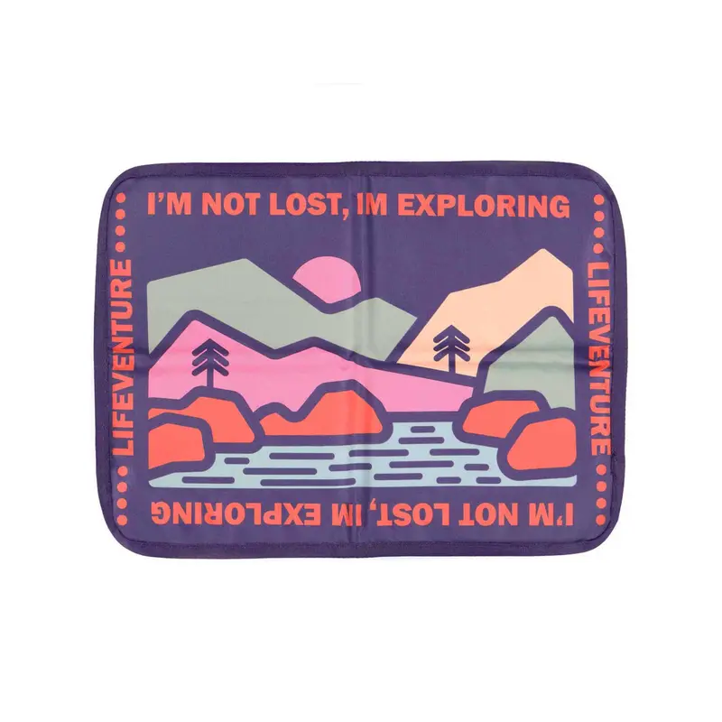 Compact Mountain-Themed Sit Mat 1
