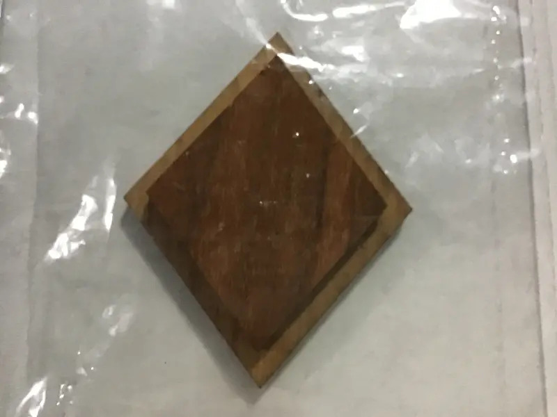 Diamond Pattern Oak Wall Symbol 1