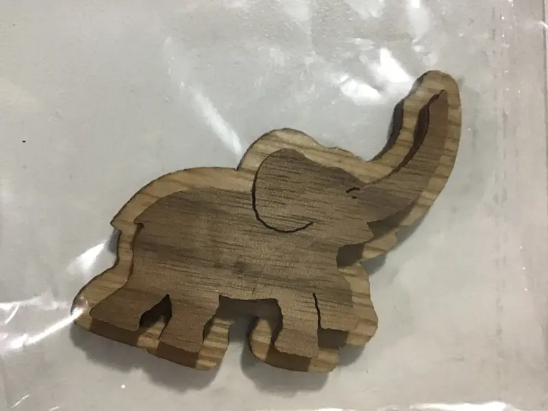 Elephant Oak-Backed Symbol Pendant 1