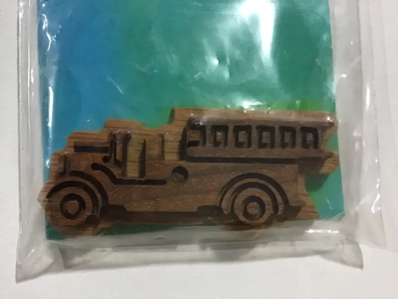 Fire Truck Design Oak Wall Mount (Pt Edition) 1
