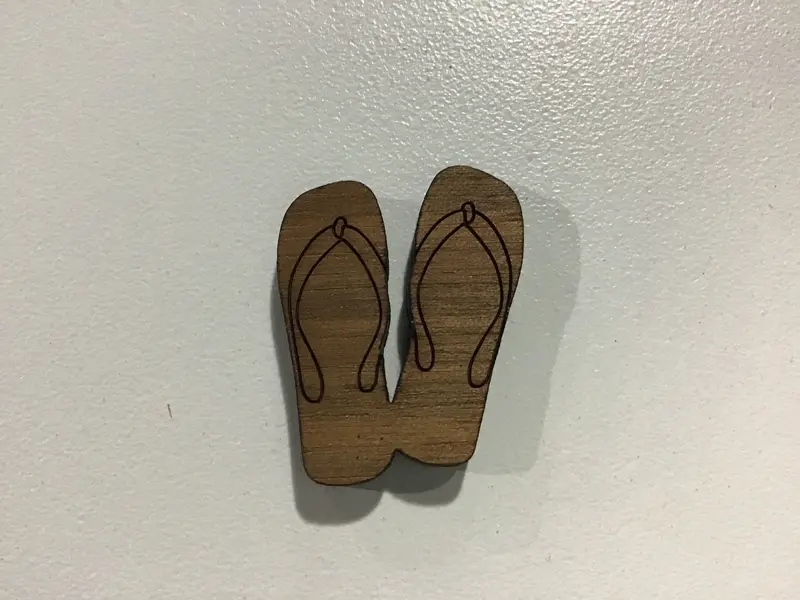 Flip-Flop Mini Wooden Emblem 1