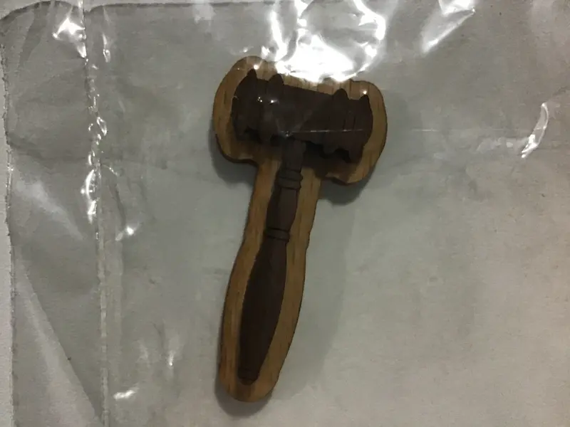 Gavel-Shaped Wooden Wall Decor 1