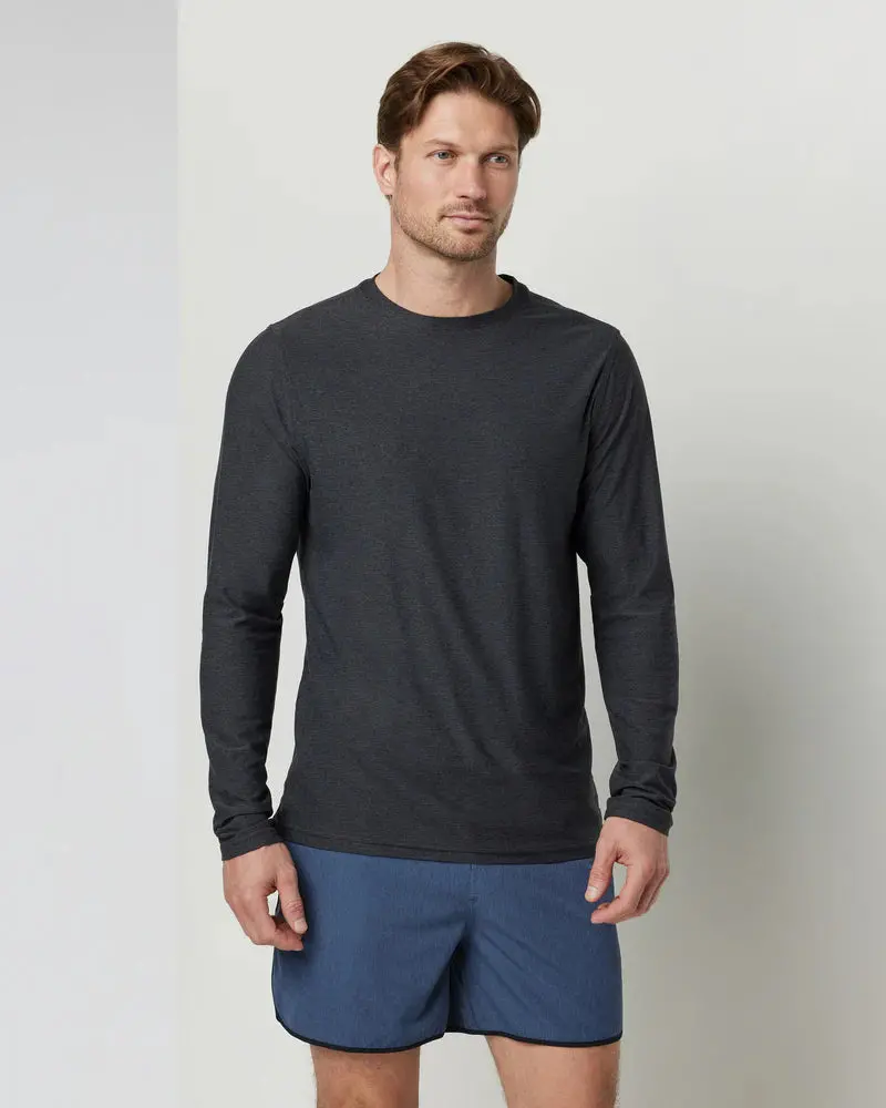 Men’S Strato Tech Long Sleeve Performance Tee 1