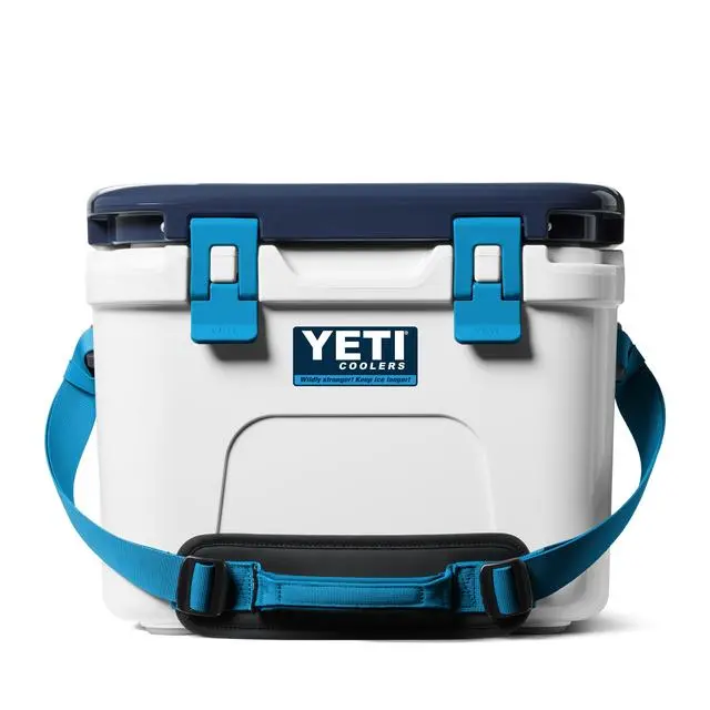 Roadie 15 Portable Hard Cooler – White/Blue 1
