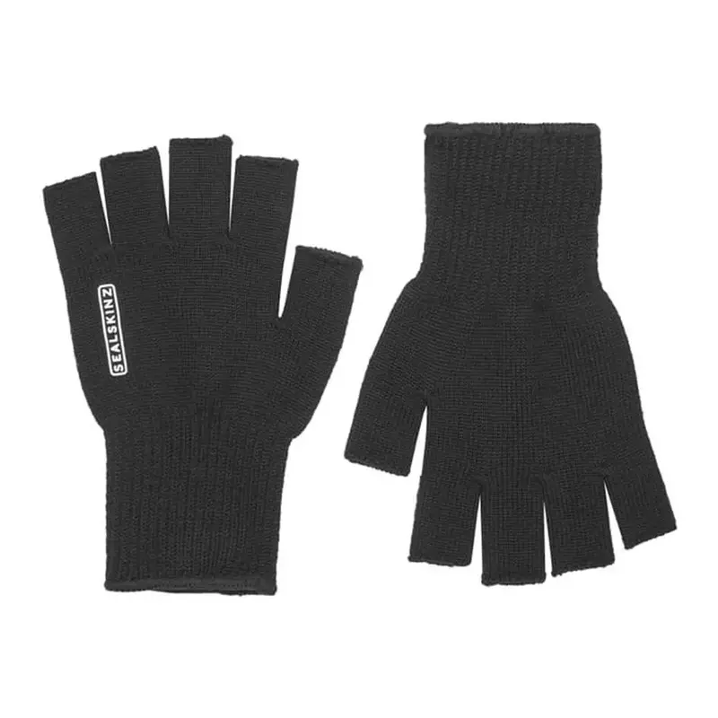 Thornham Unisex Merino Wool Fingerless Mitts 1