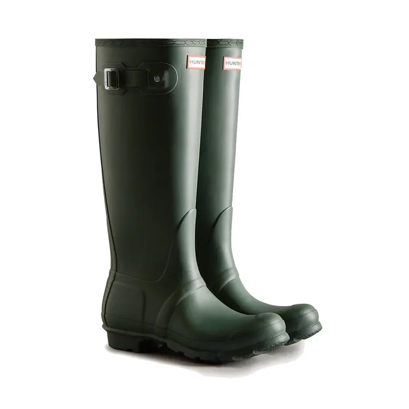 Traditional Tall Wellington Boots – Full-Length Waterproof Protection 1