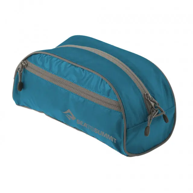 Travelling Light Toiletry Organizer – Compact & Tsa-Friendly 1